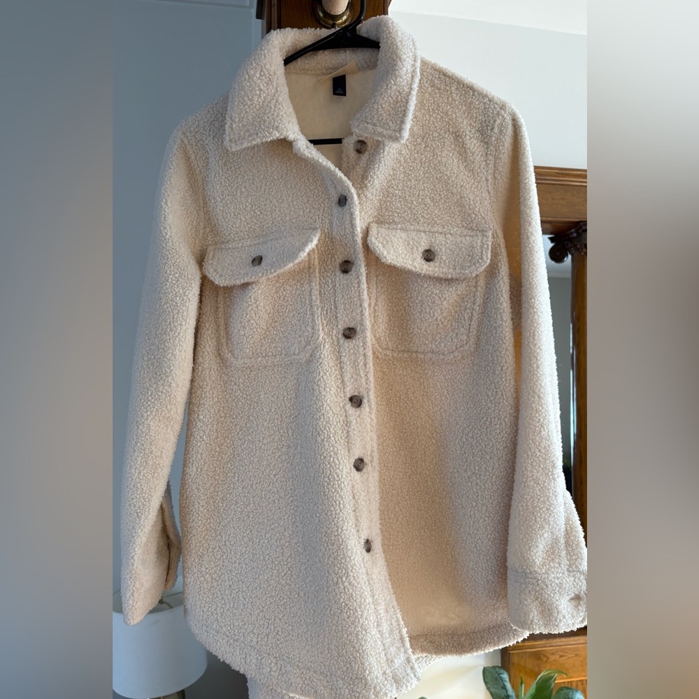 Universal Thread Cream Teddy Jacket